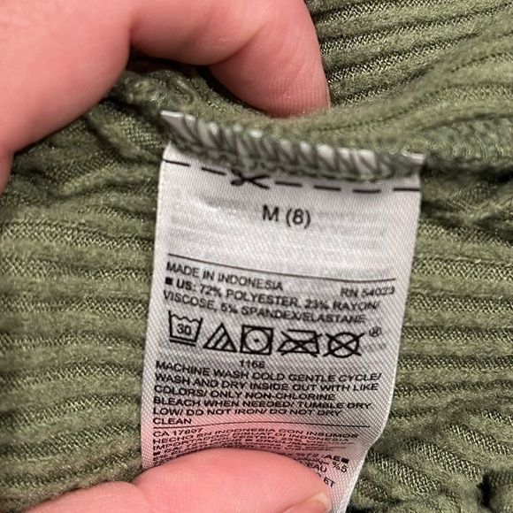 NWOT GIRLS CROPPED JUMPSUIT - Picture 8 of 8